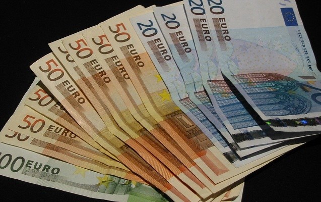 TT tiền tệ 7/10: EUR giảm vì số liệu kinh tế Đức, USD lên giá so với các đồng tiền rủi ro