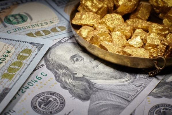 Lực cầu bắt đáy, kì vọng lạm phát giúp vàng tăng hơn 2% trong phiên đầu tháng 12