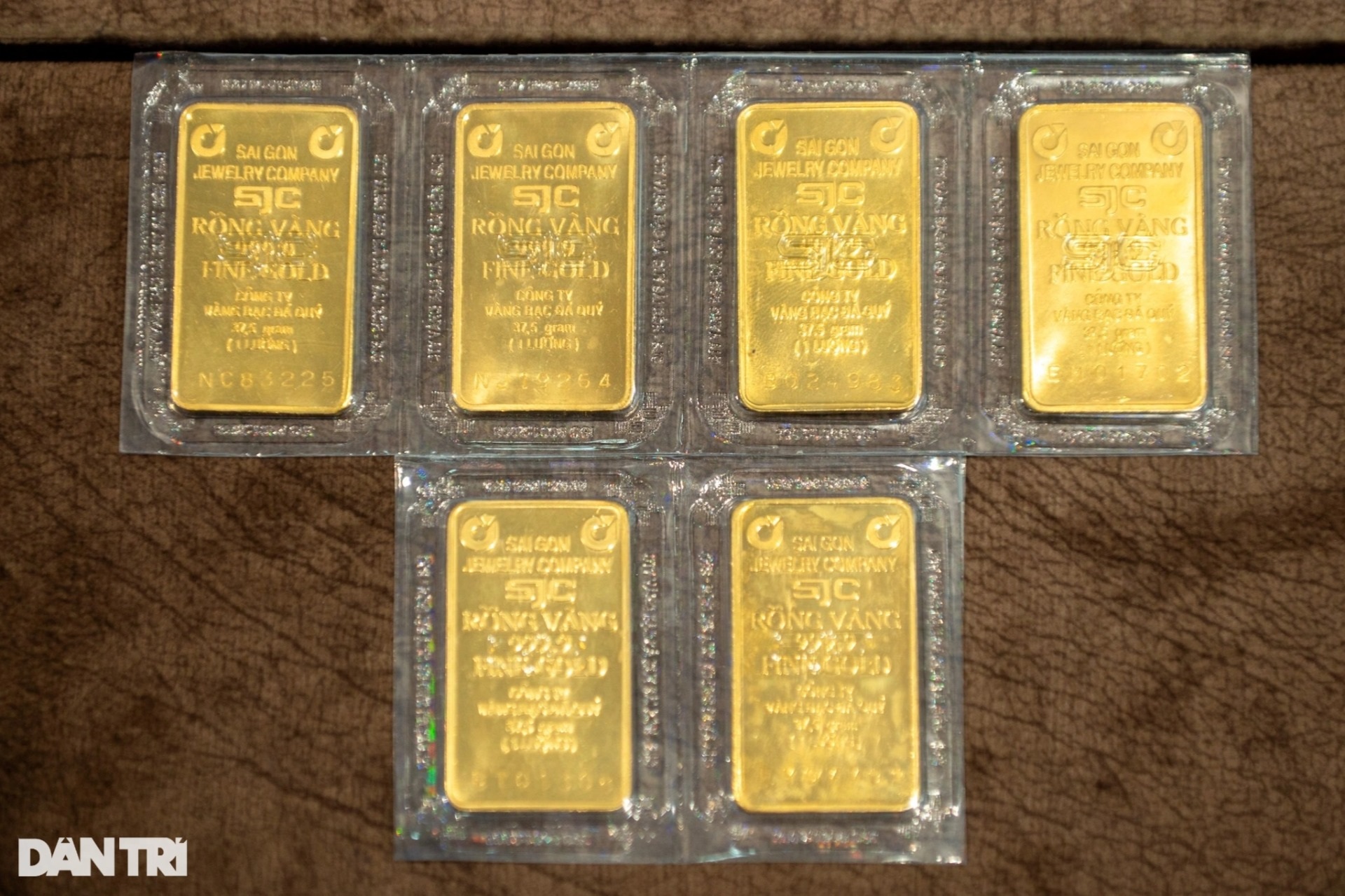 2 đơn vị trúng thầu 3.400 lượng vàng miếng