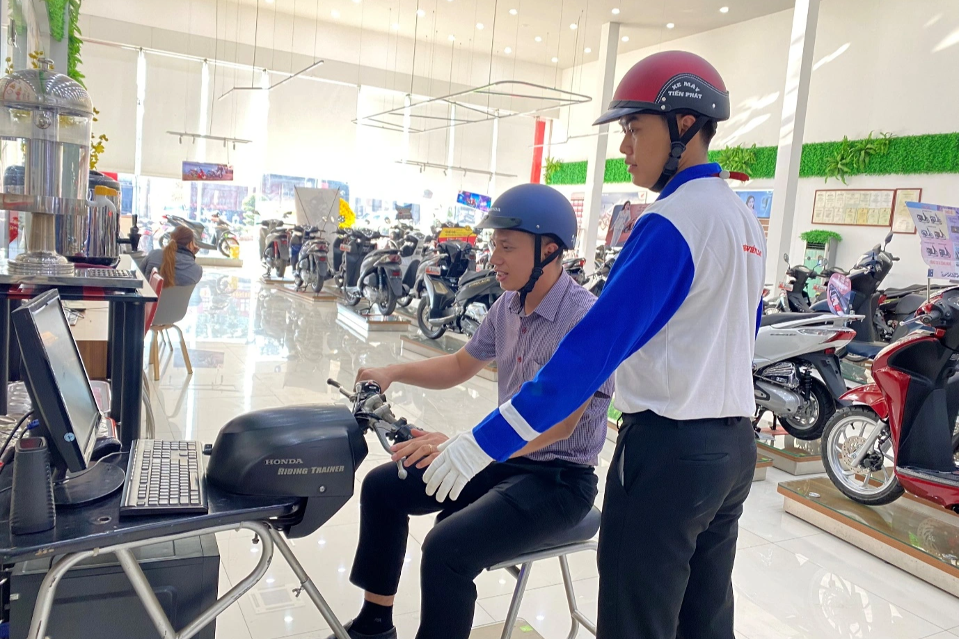 Honda Việt Nam tuyên dương các HEAD xuất sắc nhất về đào tạo ATGT quý I