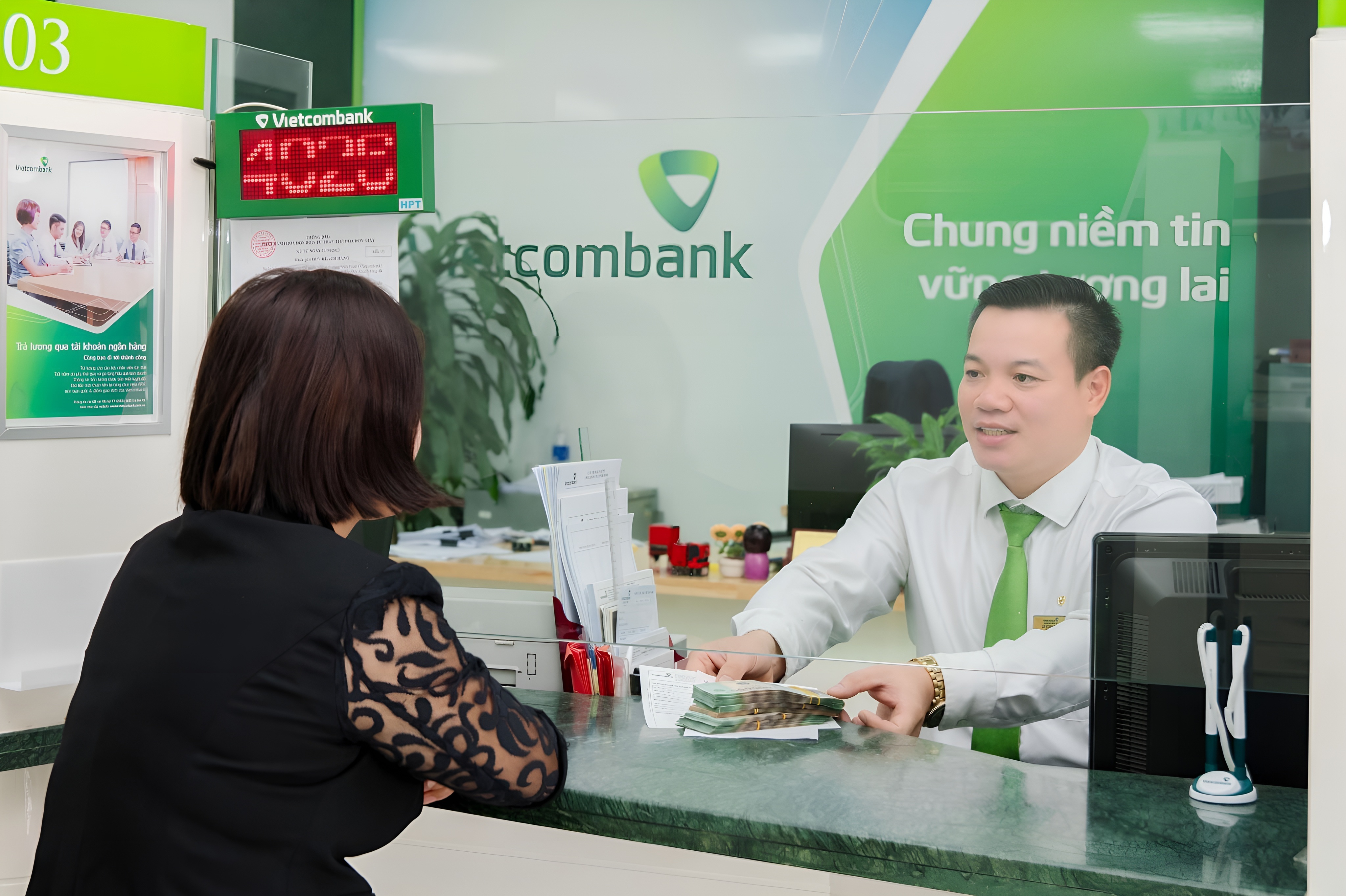 Vietcombank Hưng Yên ngăn chặn vụ khách hàng chuyển tiền do bị lừa đảo