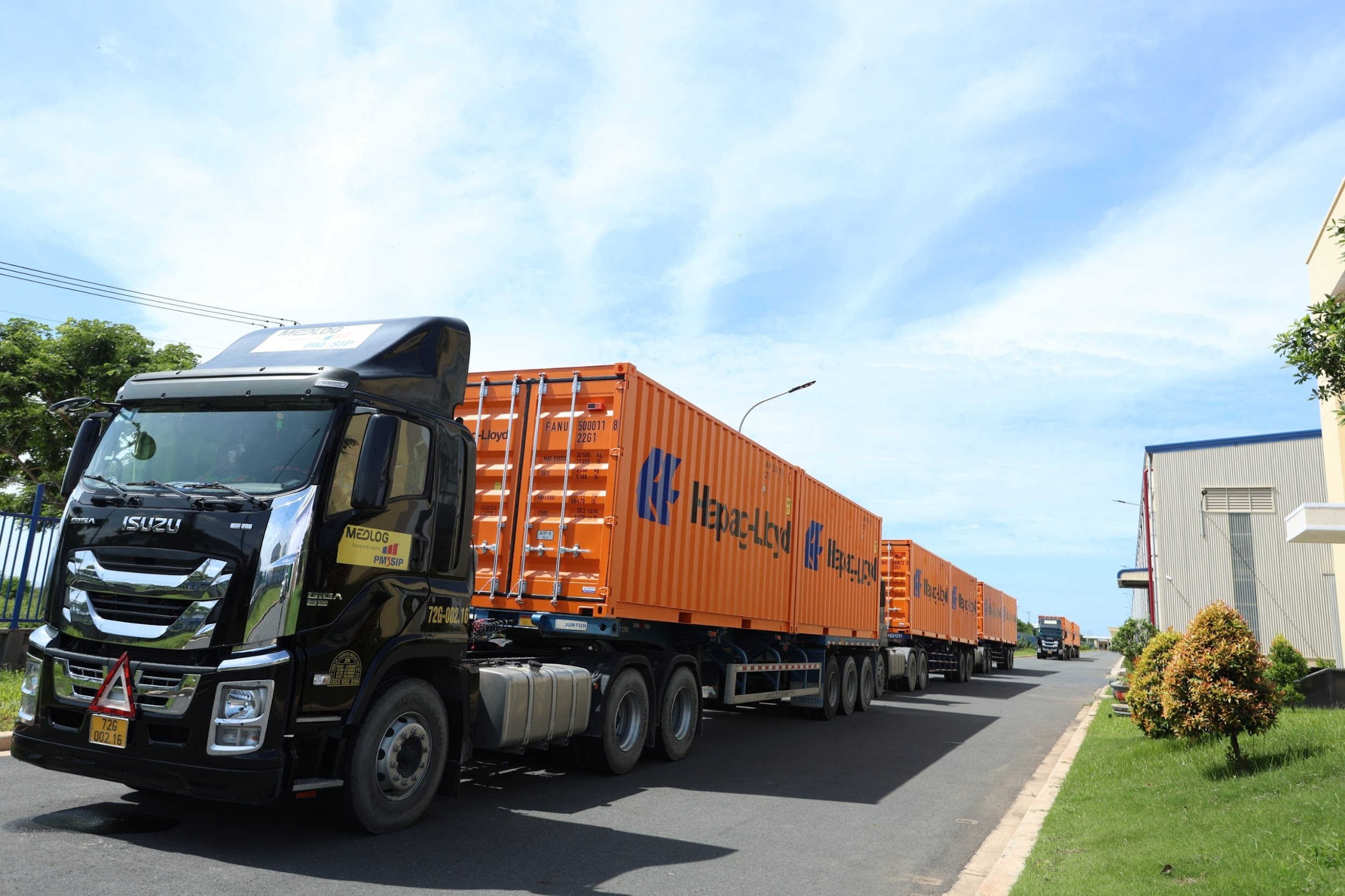 Hòa Phát cung cấp container "Made in Vietnam" cho hãng tàu Hapag-Lloyd